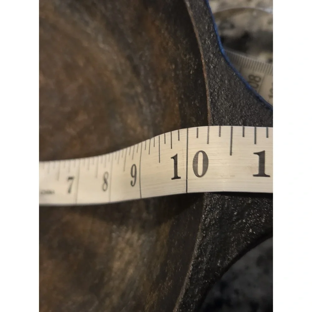 Lodge 1, 8 CF 10 1/4